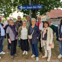 Gruppenbild des OV Volkach bei der Einweihung des Platzes